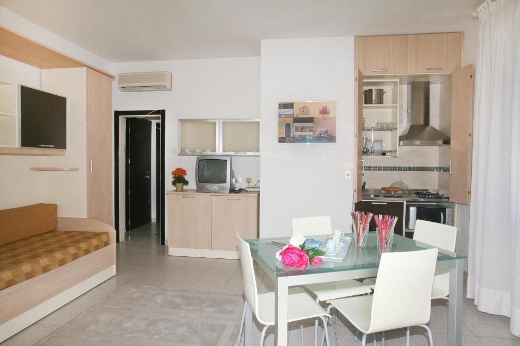 Residence Internazionale Rimini Zimmer foto